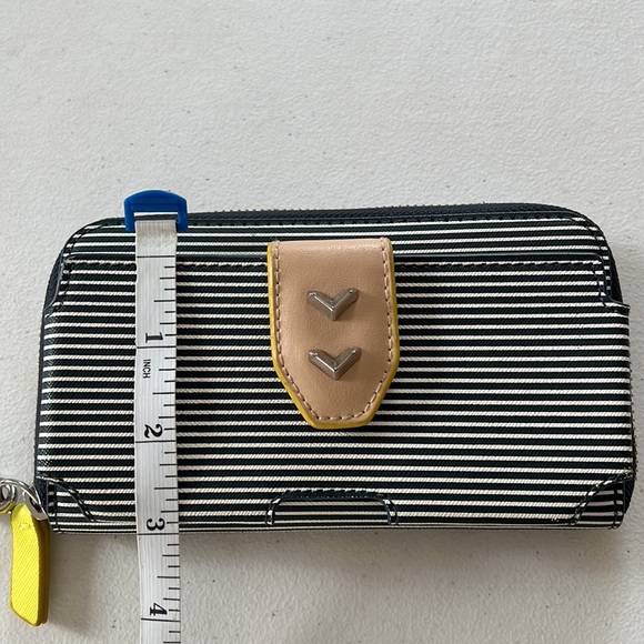 STELLA&DOT Madison tech wallet wristlet, navy/white stripe - Picture 8 of 8